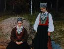 Main differences in national Latvian patterns Latvian dance costume